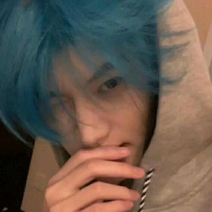 内蒙在逃王子🤴🏻（见过aespa版）