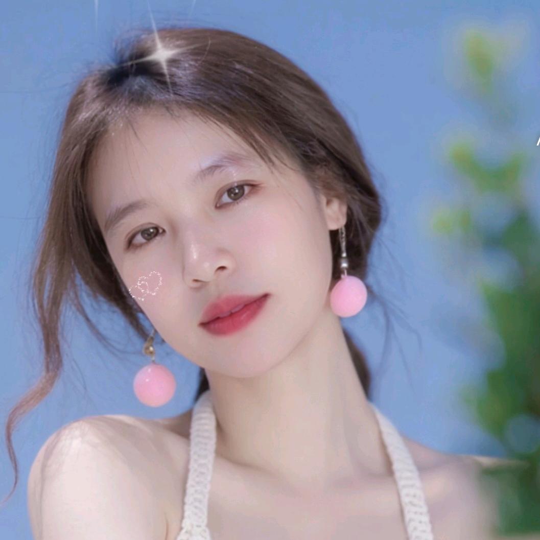 爱网购的小妞