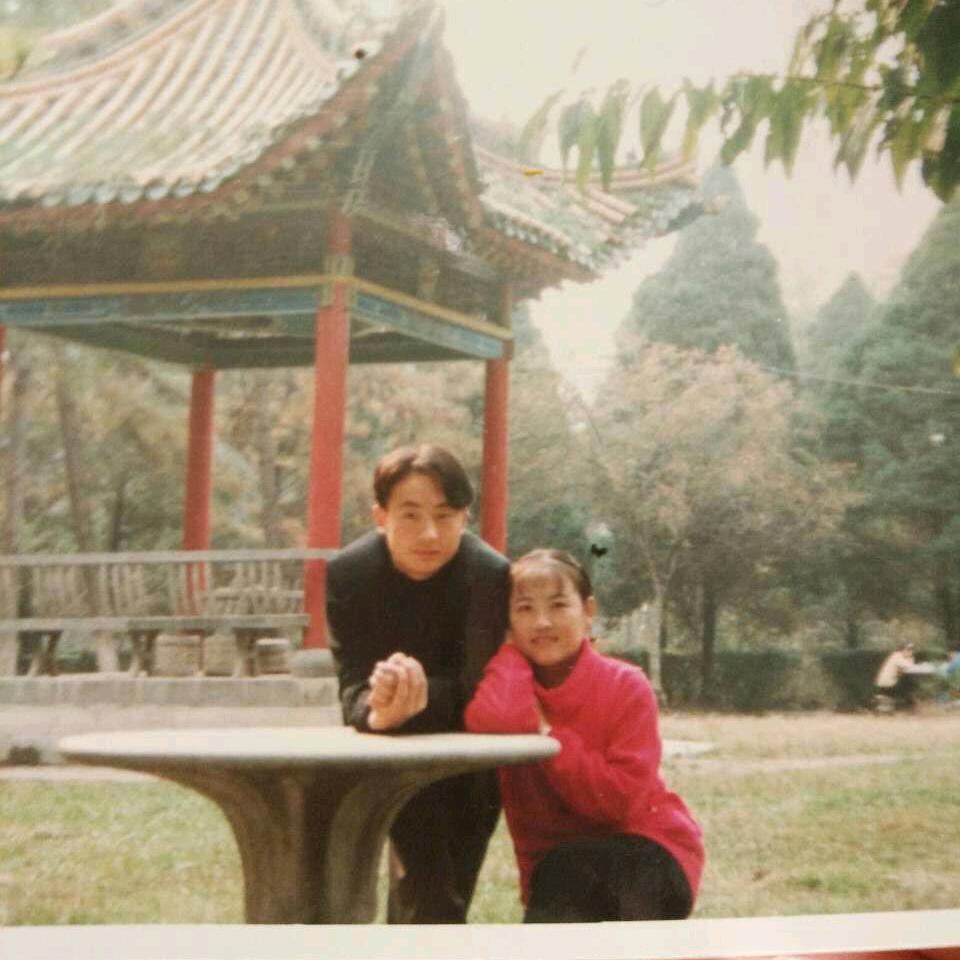 黑土白云