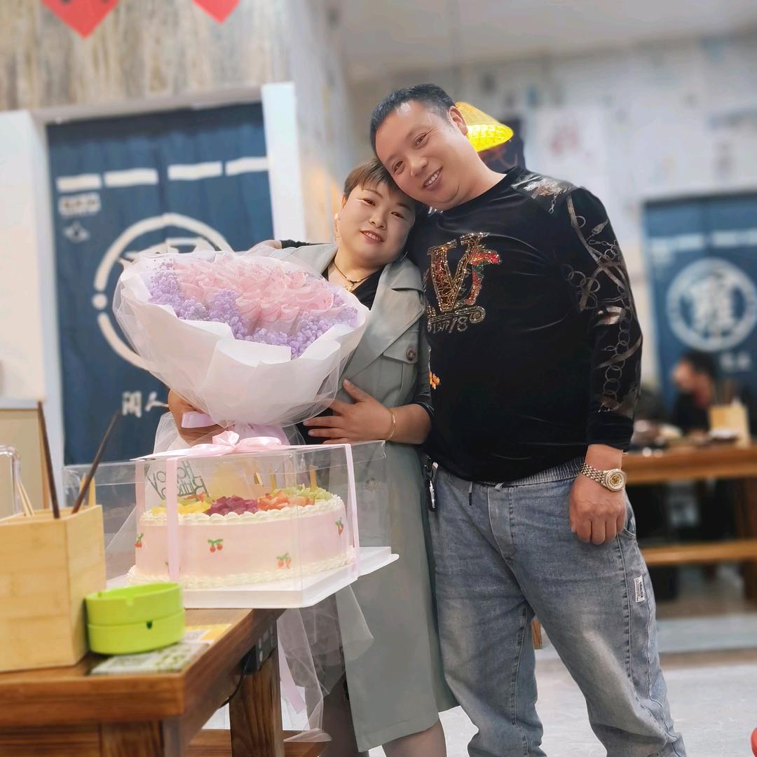 红苹果李幺妹🌺🌺🌺