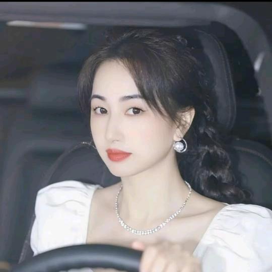 美子，美容美发店