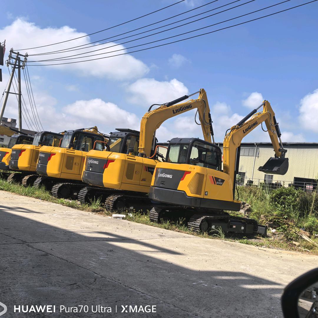 福建柳工机械代理❤老廖