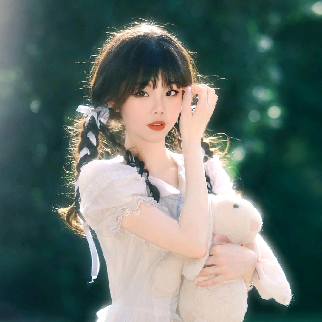 @欣欣子