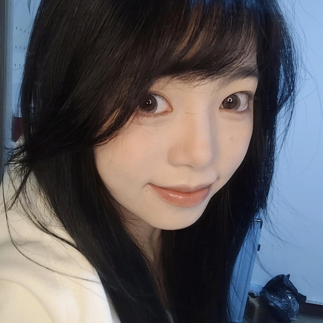 鼠鼠爱龇大牙