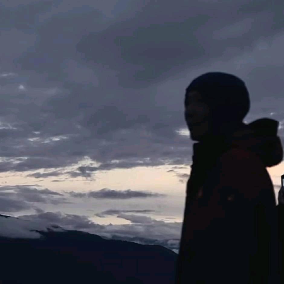 མ་སྐྱེས་ཨ་མའི་ཞལ་རས