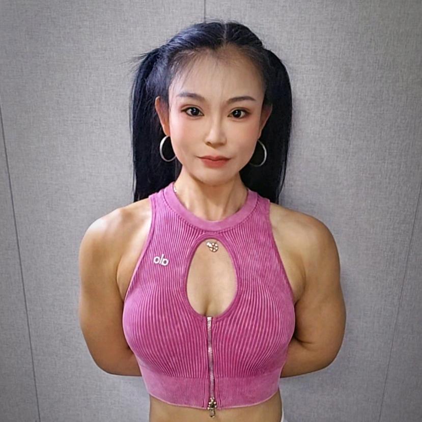 岁月婧好(德州专业健身女私教)