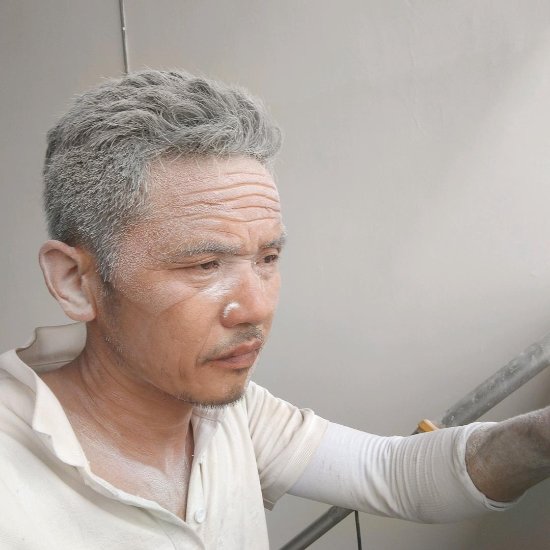 郑小东