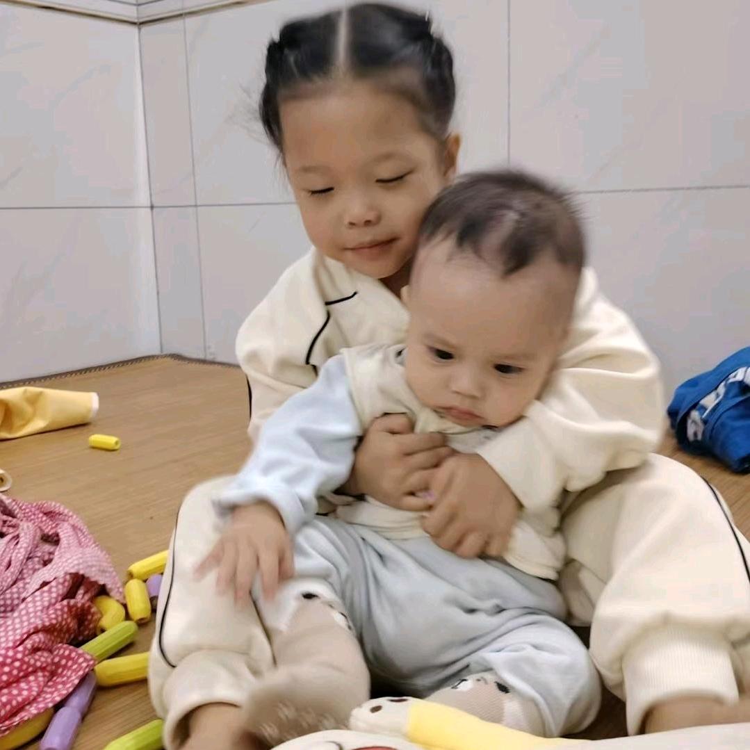 都安鸿泰再生资源回收1777478684