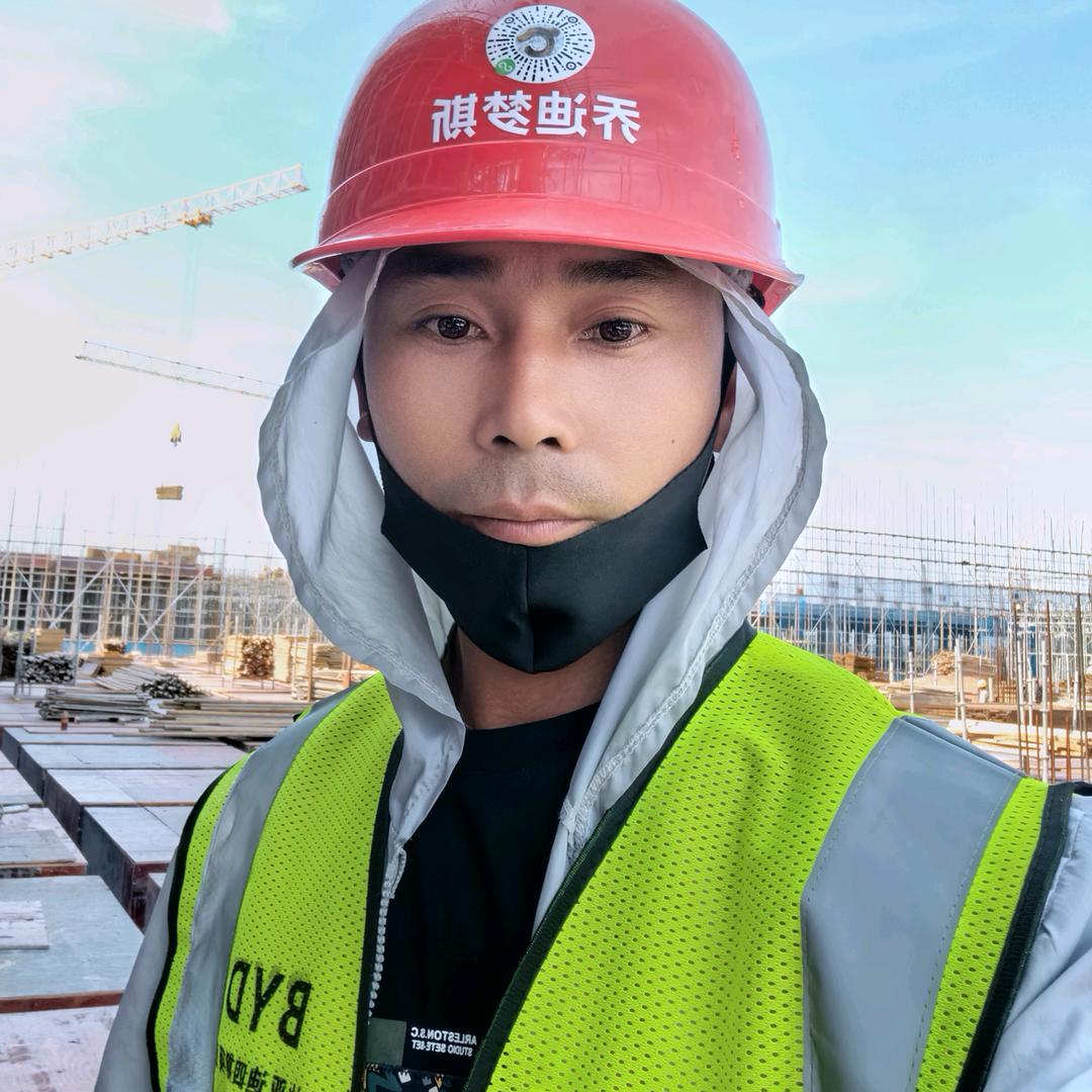 建筑行业“钢筋龚”