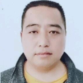 小张生活在农村