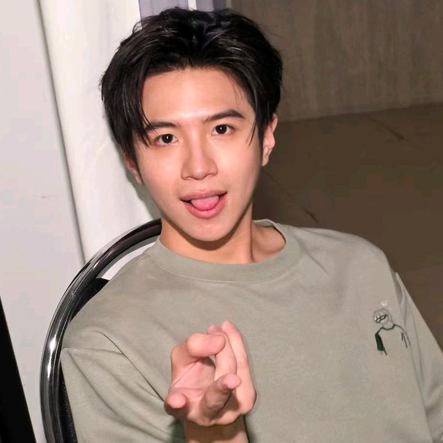 ღ꯭Gua•Guaૢ🍈༉