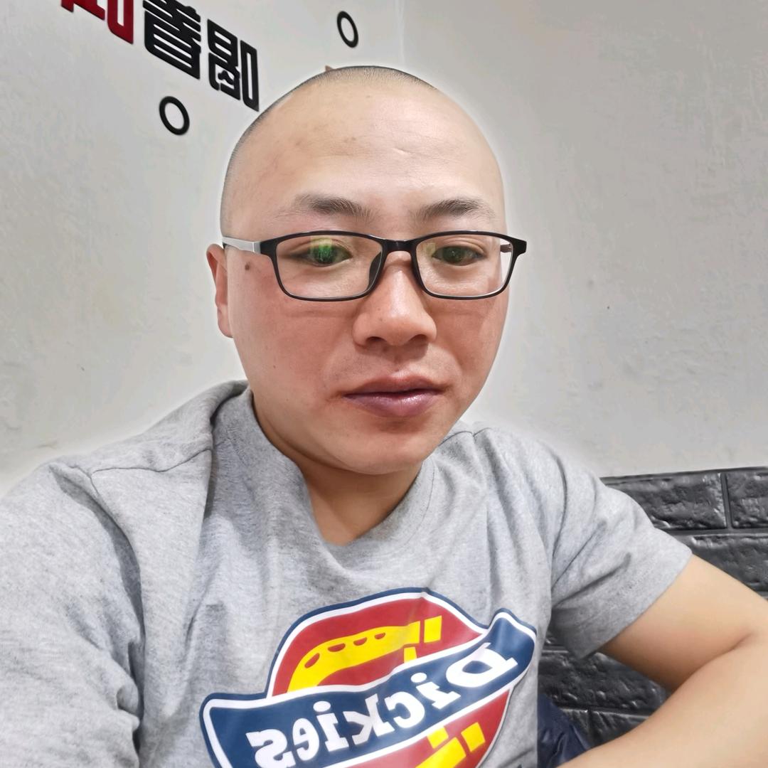 京东全职骑手杨仔
