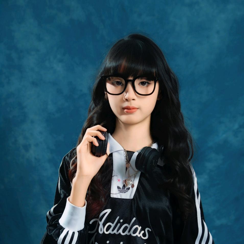 琳琳Irene