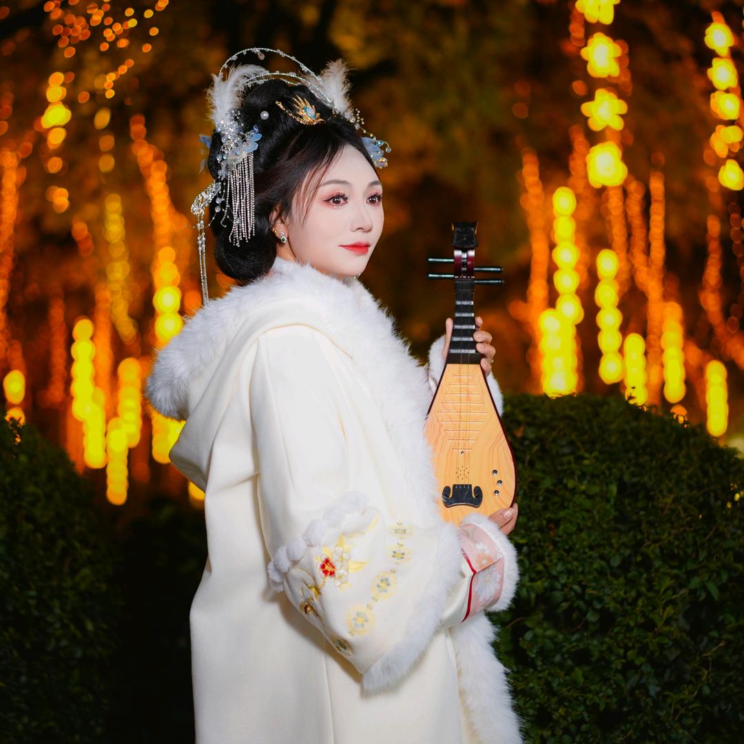 杜莎女王👑