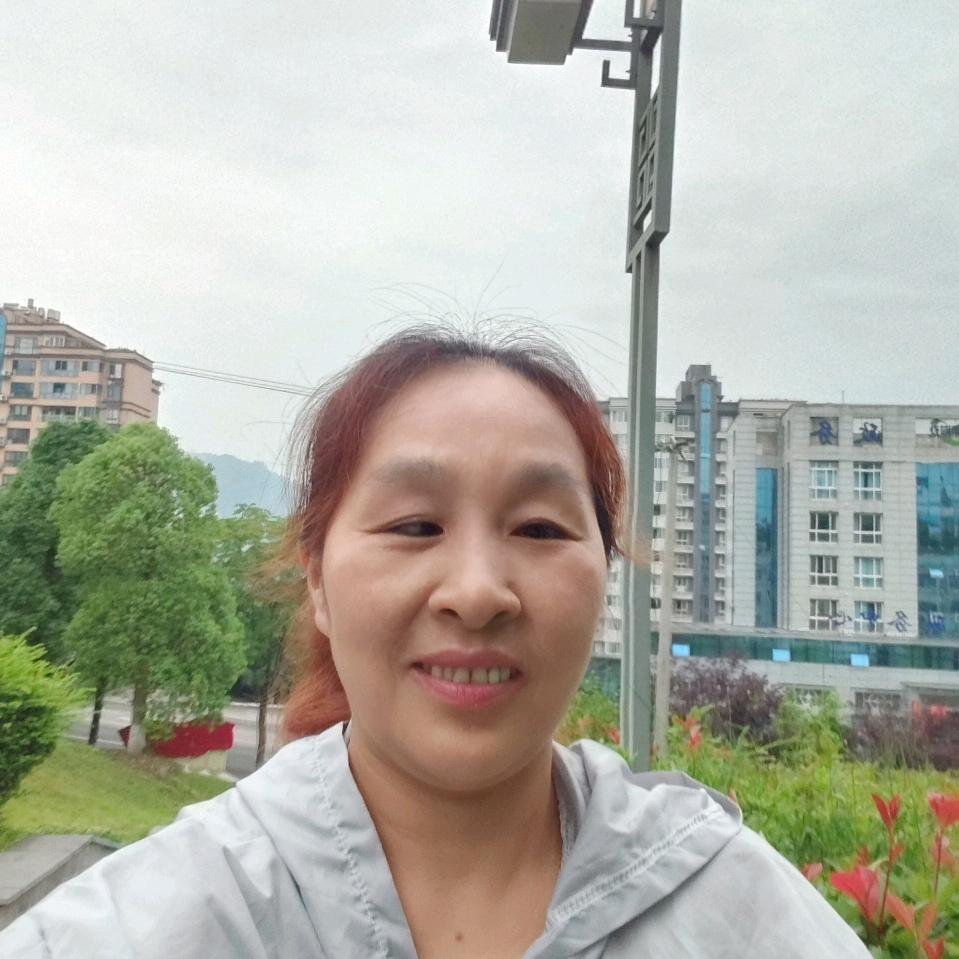 九妹《中午11点半开播》