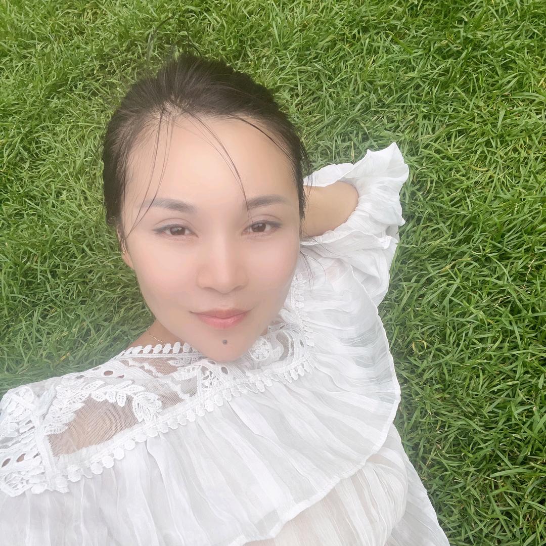 语笑嫣然