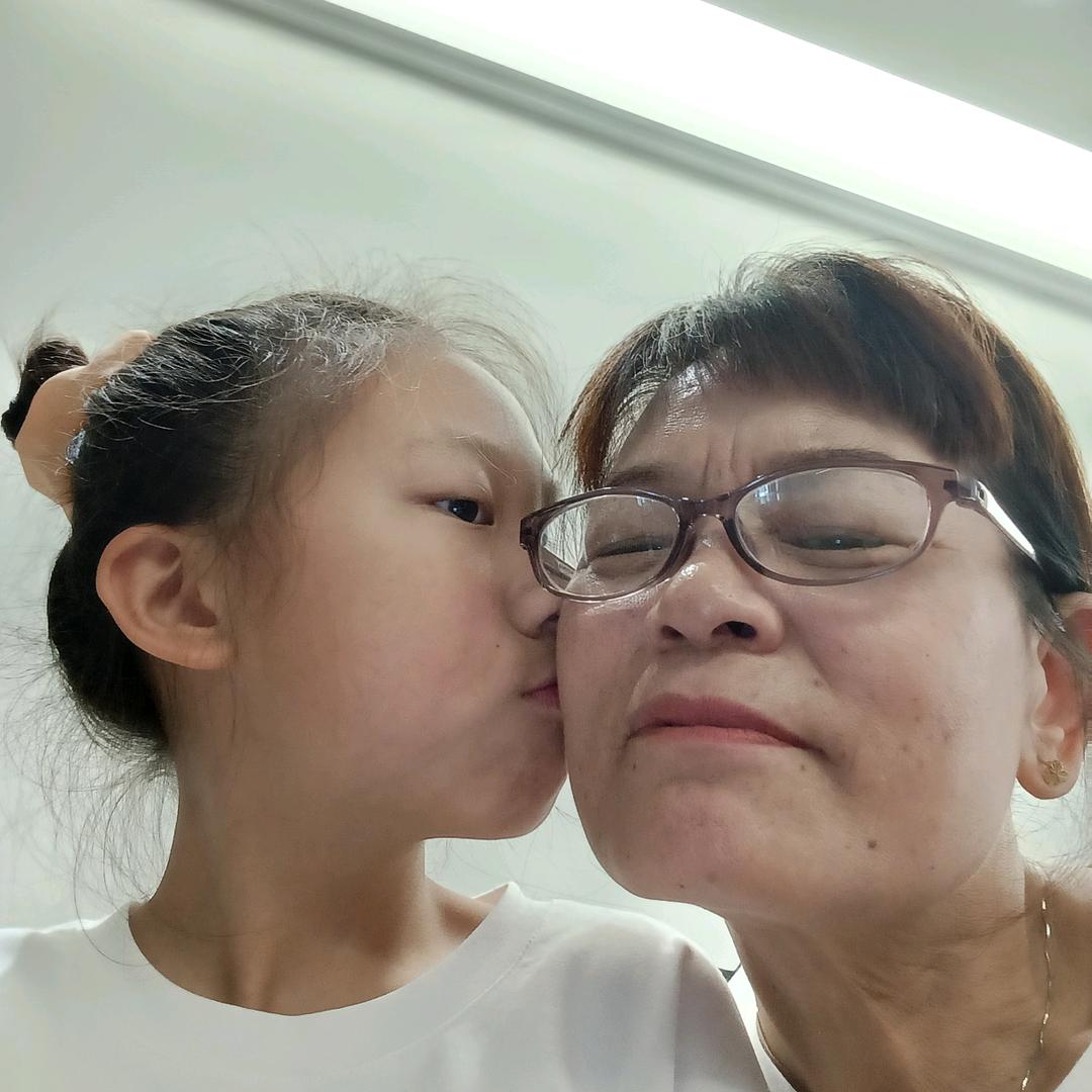 潘文华
