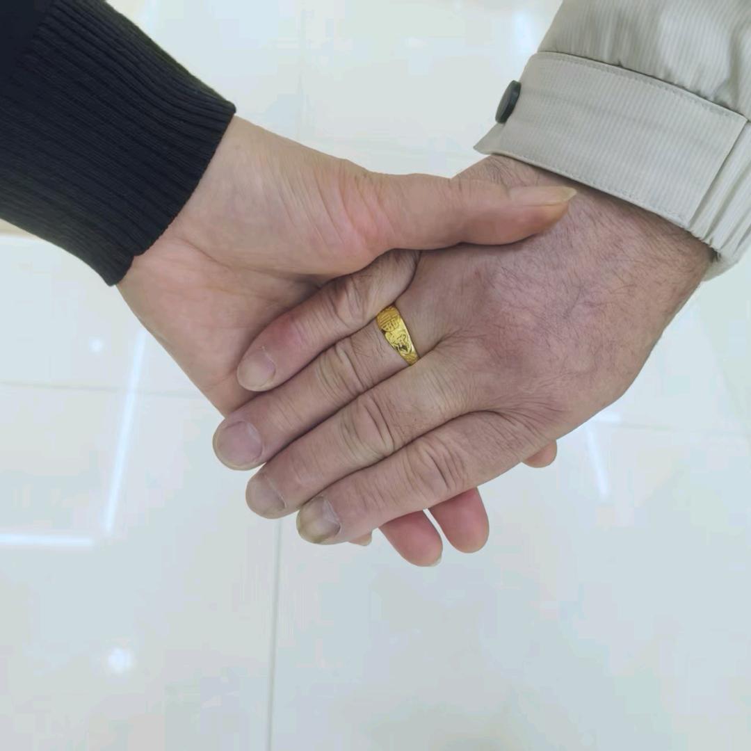 快乐的小燕子：好好爱自己吧🤗