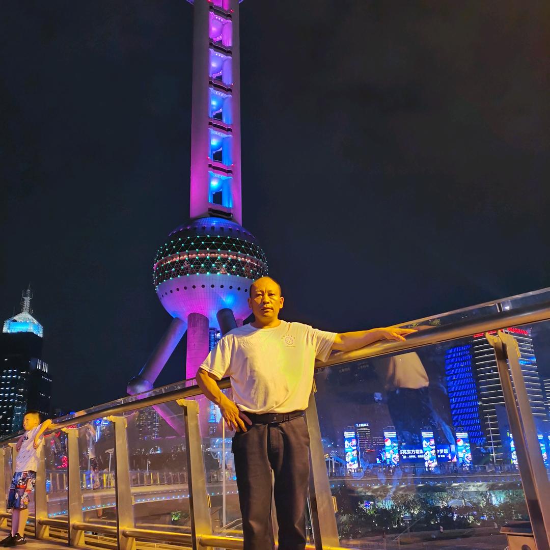 罗维保