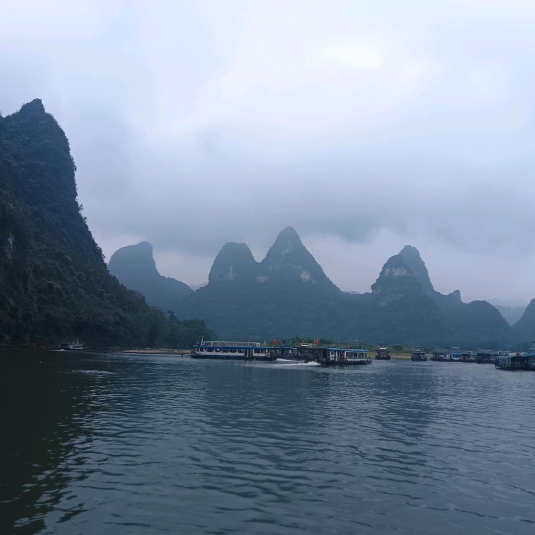 抬头望故乡