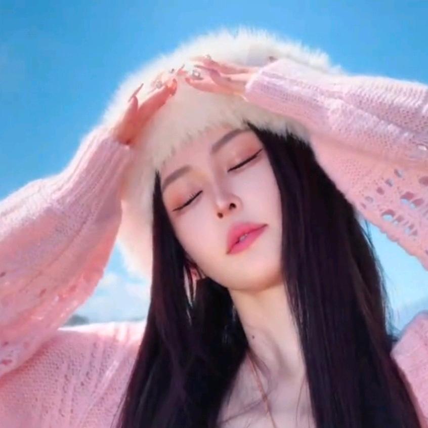 余潇潇💗精选高档女装