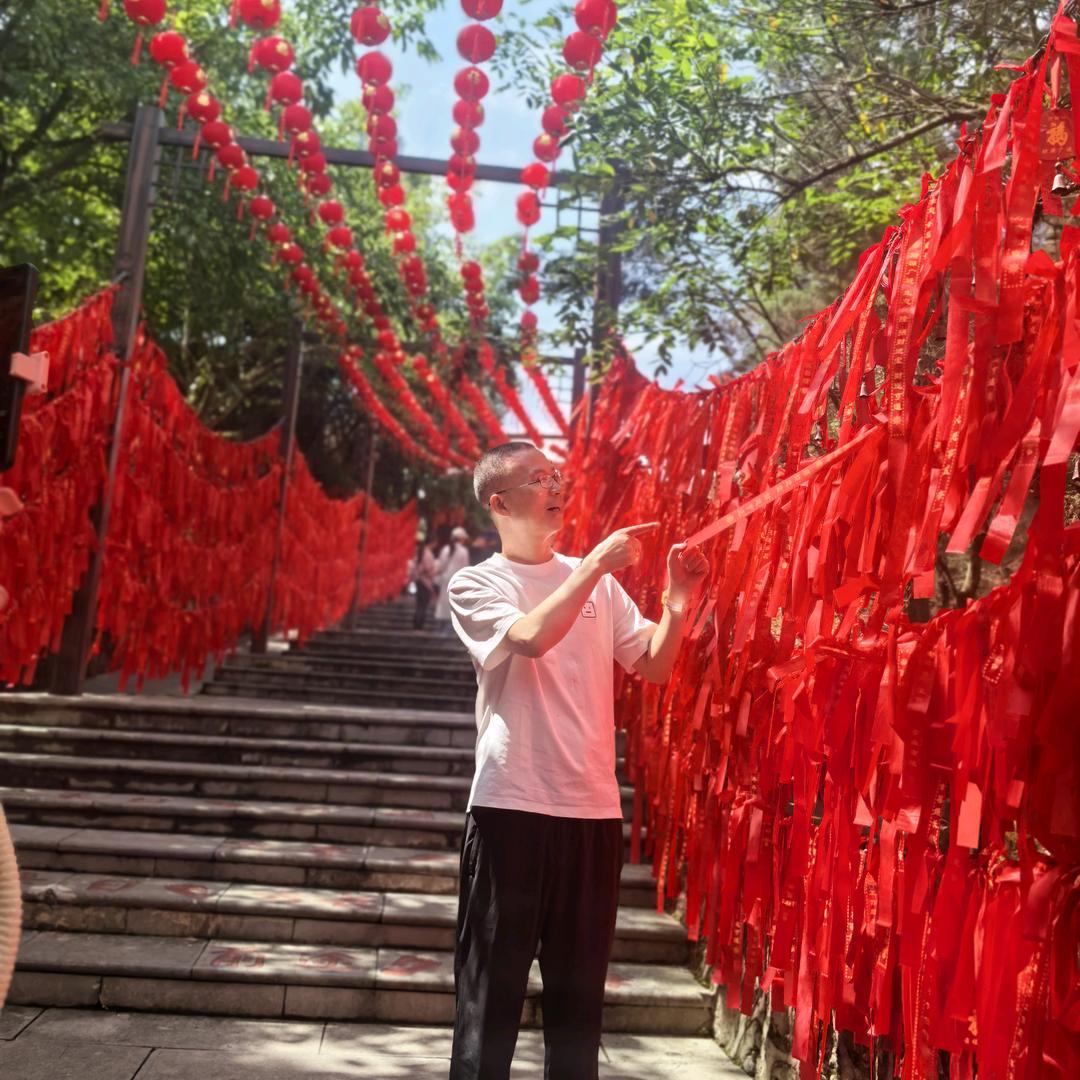 萧三