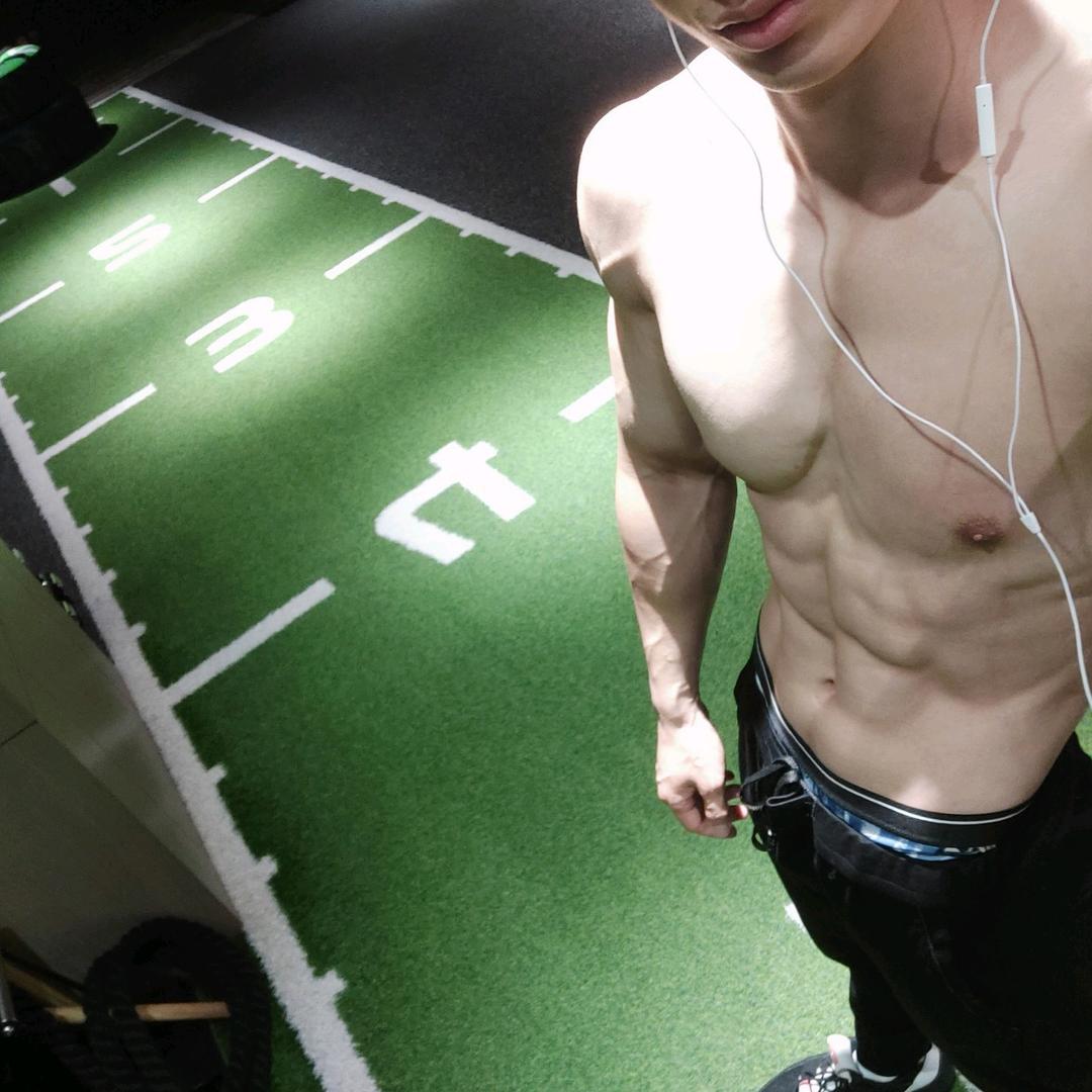 PT24小时健身金教练