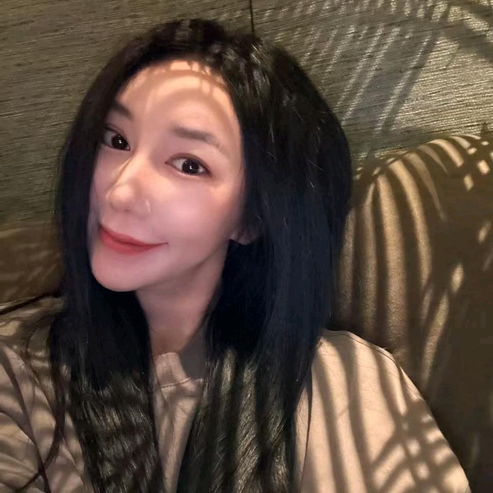 孙贝贝南油潮牌