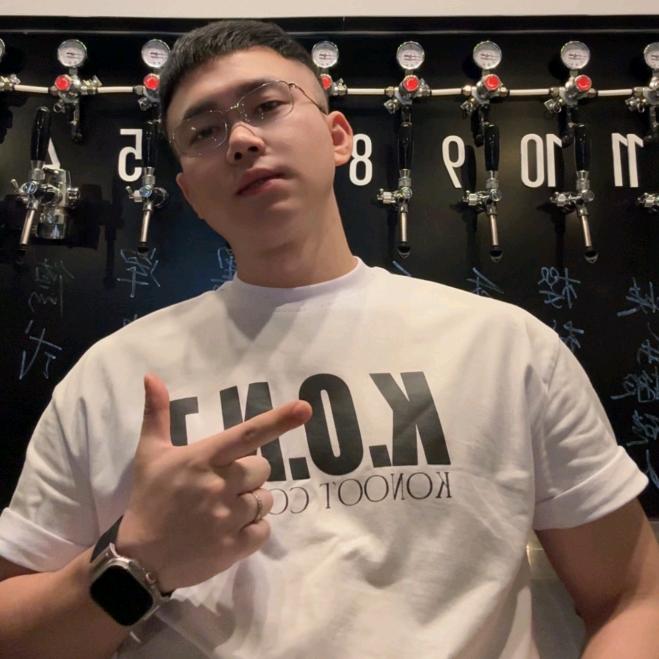 爱健身爱喝精酿的楠叔