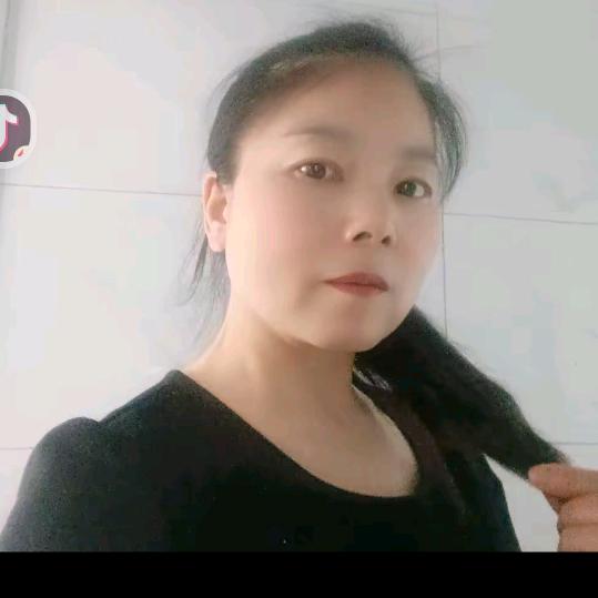 云朵（晚6.50）开播号在简介