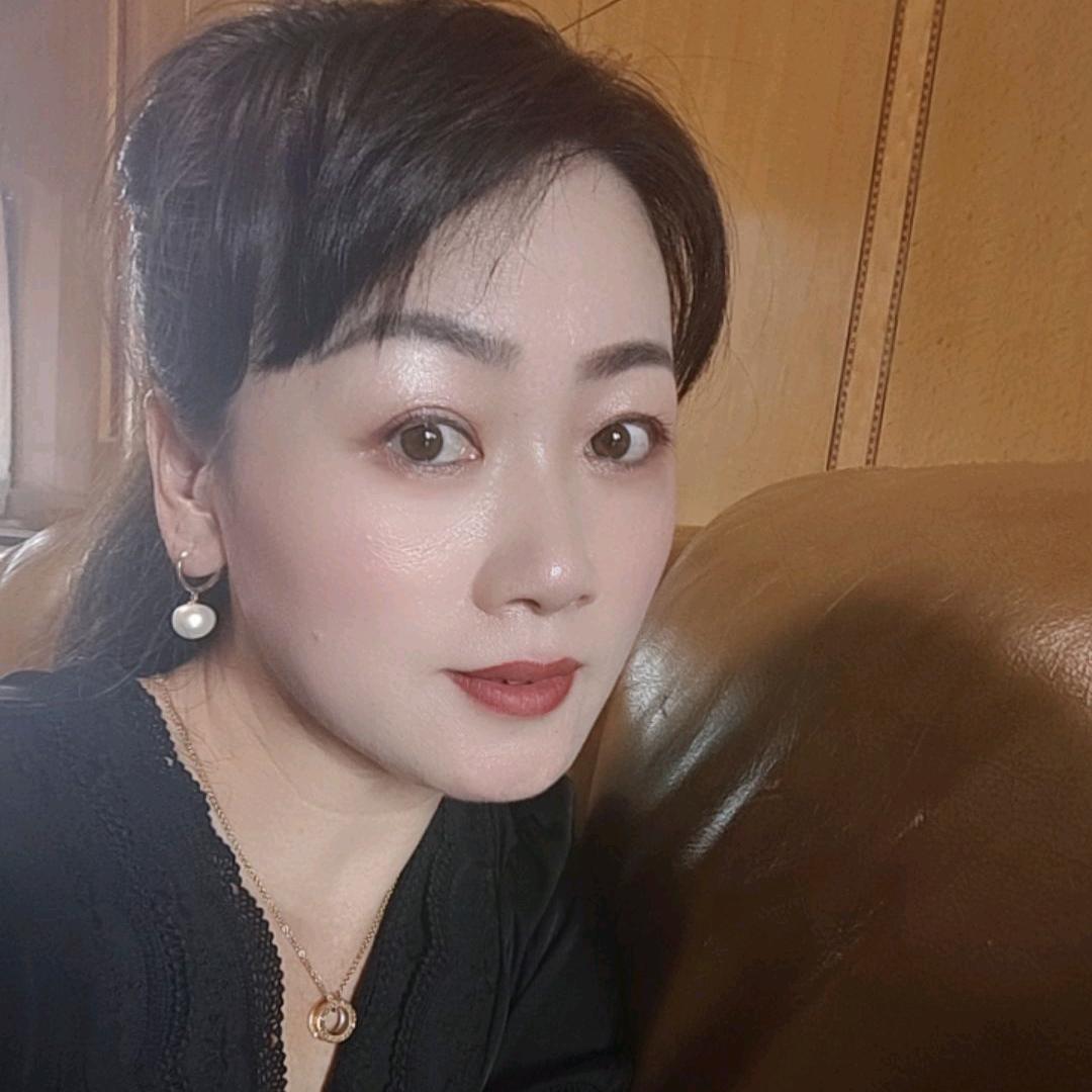 @51岁的叶君（75年的兔）