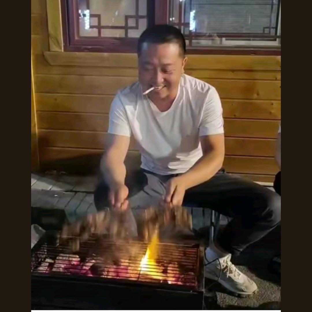 奋斗青年，村里娃，