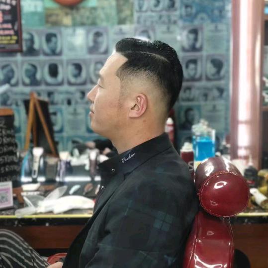 不发工资蟹老板，