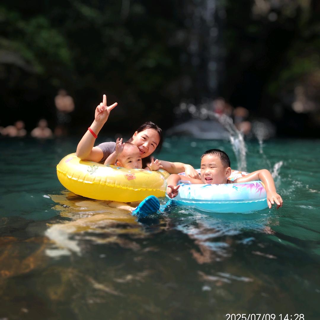 钟无艳～～👊👊🥰🥰～～