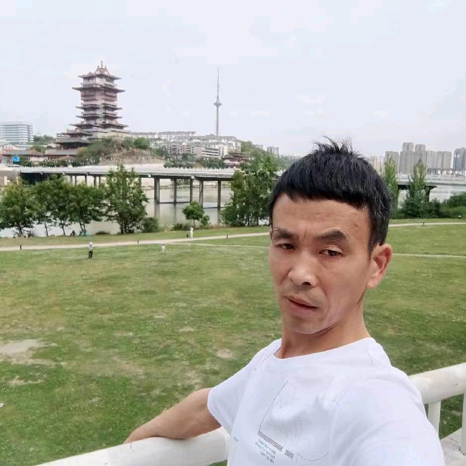 装修泥工单身哥
