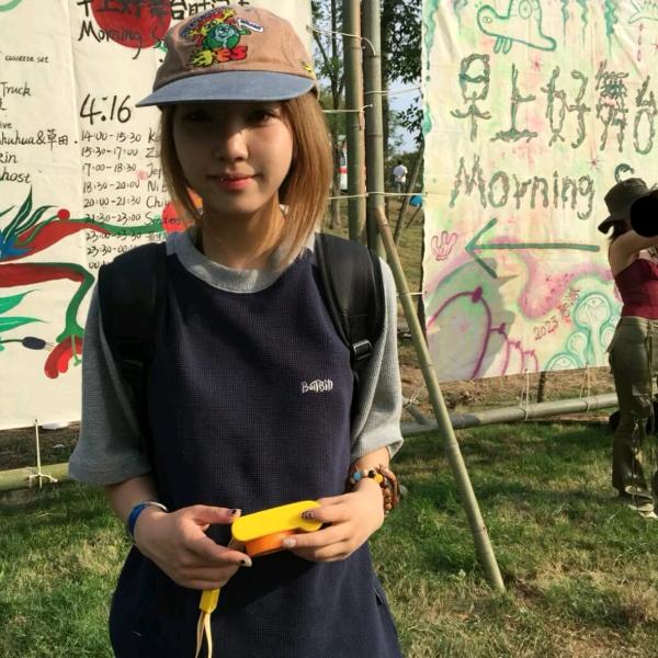 李小荔