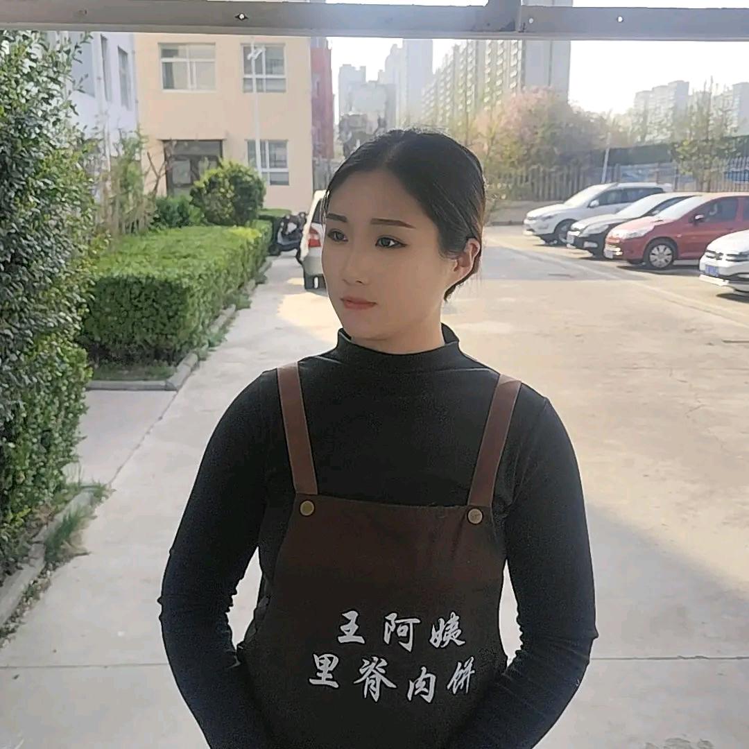 王阿姨-里脊肉饼