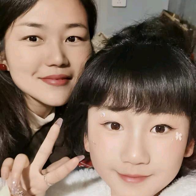 小小曹氏 奈
