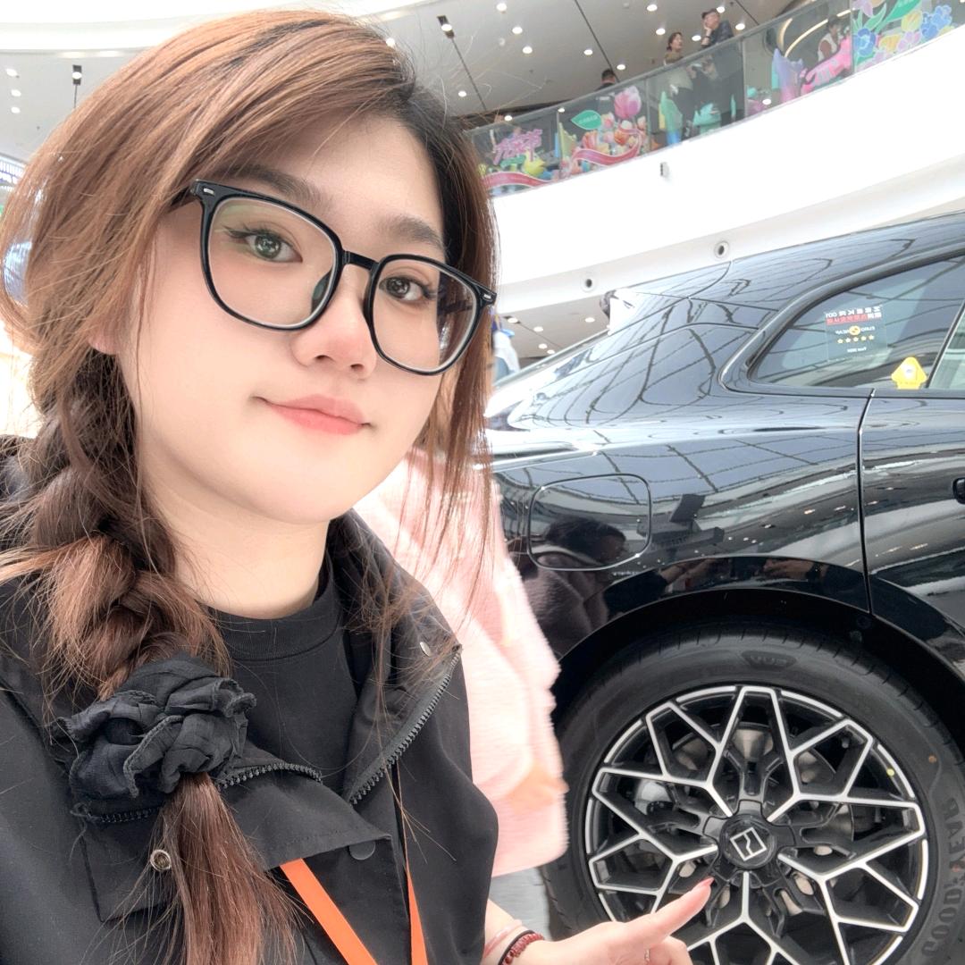 西宁极氪家-羽婷