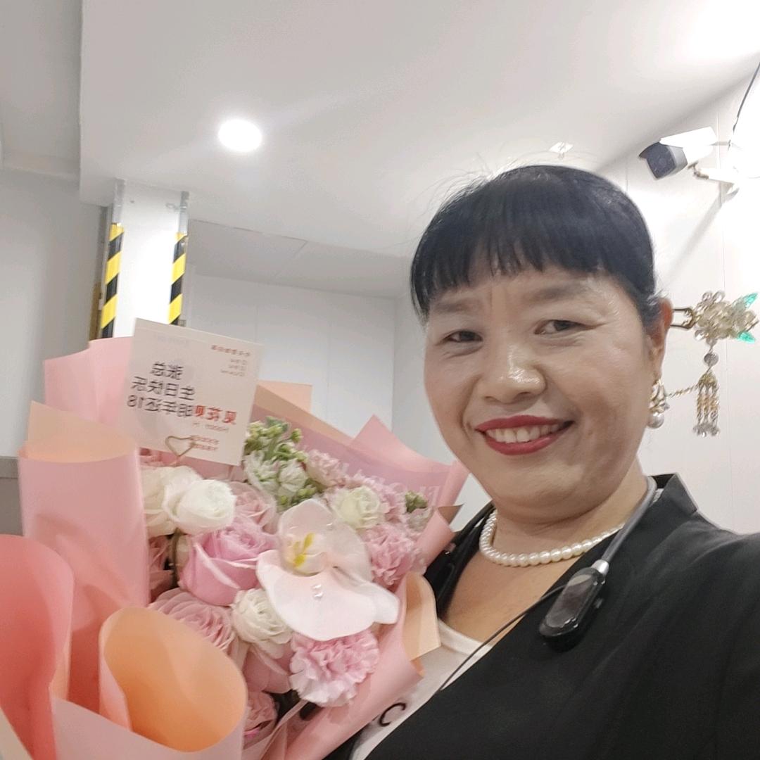 西平鲁豫饭店霞姐