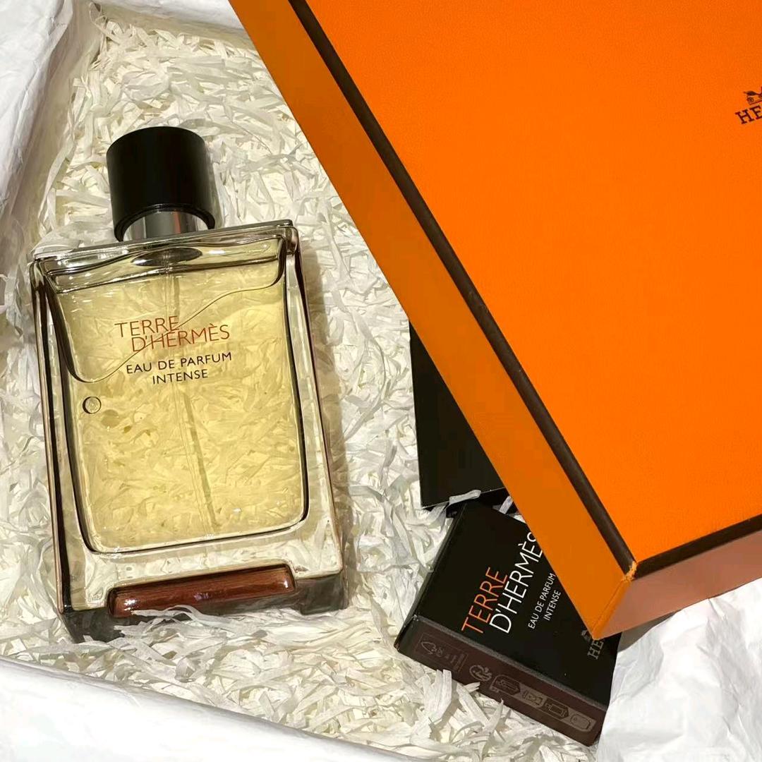 香水外贸海外仓