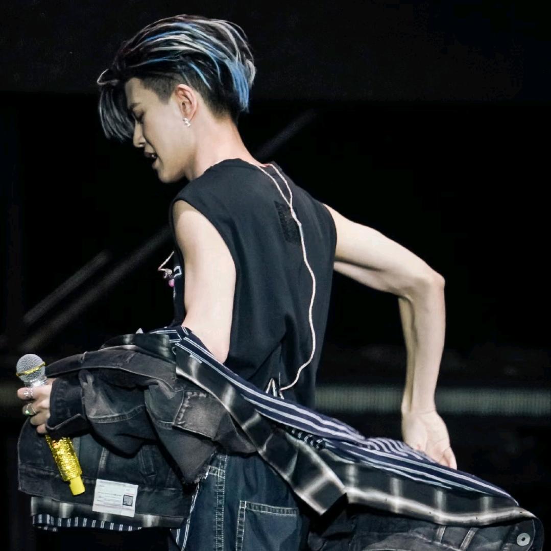 奶伦超任Allen༠