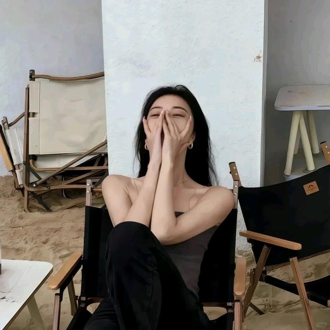 ʟ̆̈ᴜ̆̈ᴄ̆̈ᴋ̆̈ʏ̆̈🧡