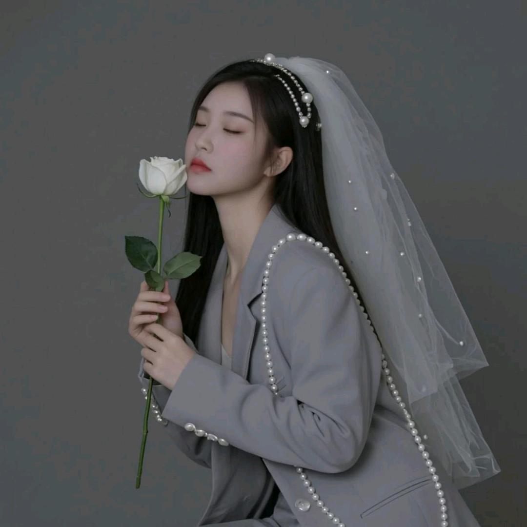 奕奕