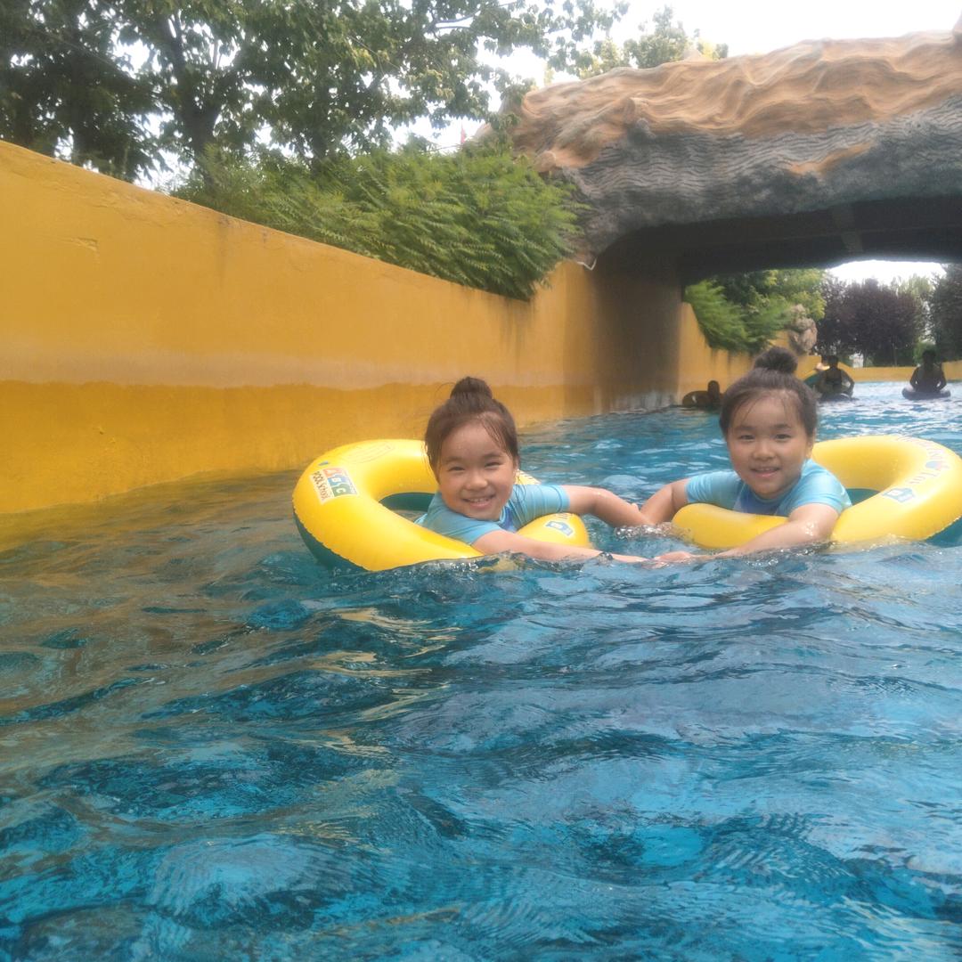 双胞胎诺诺依依