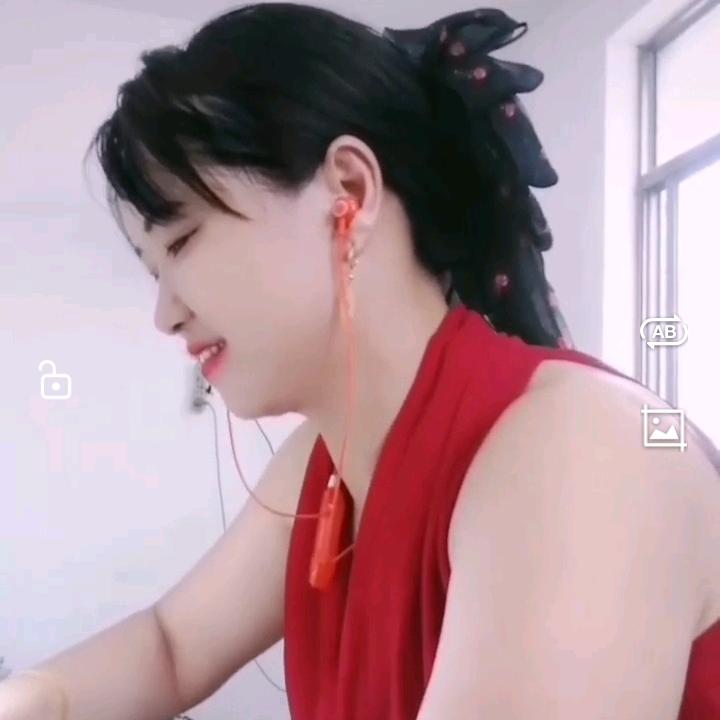 服装妹子
