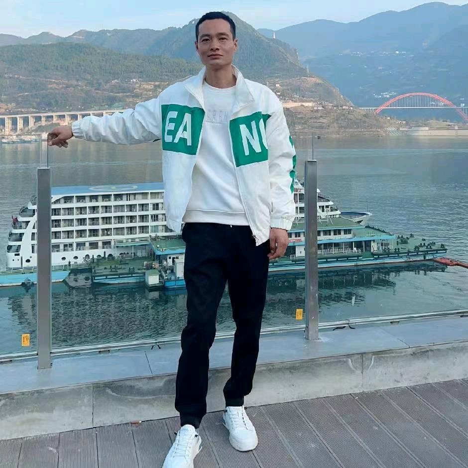 🚬ཀོ搞钱ོ要紧 ꦿ҉࿐🏅