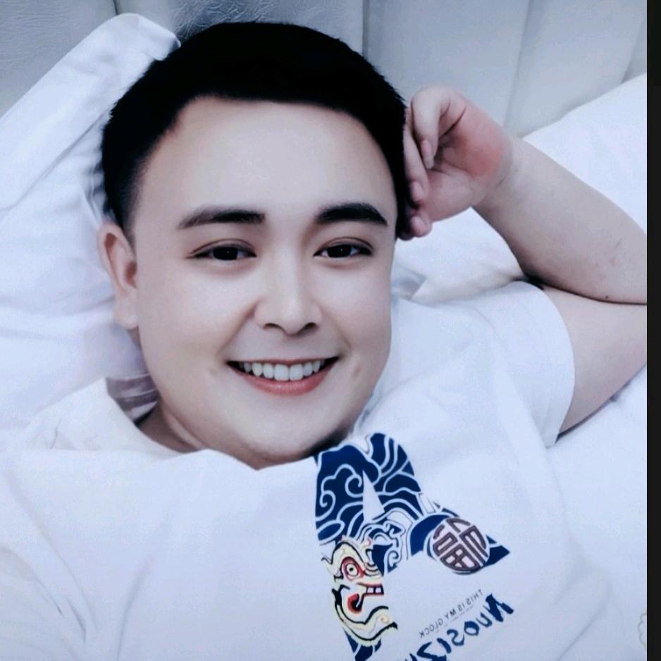 杯中烈酒໌ᮨ🍶敬余生🚬