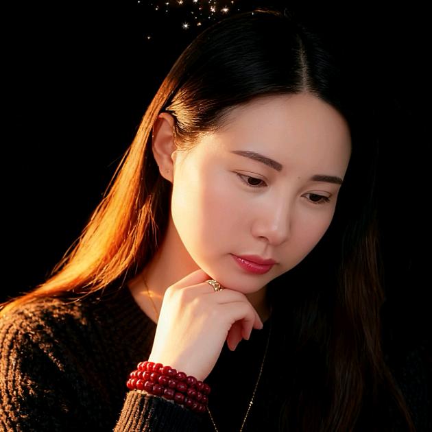 存款有“余”女士