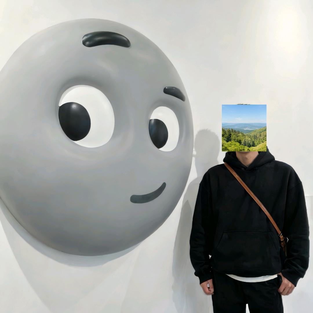 你看你看月亮的脸🌙